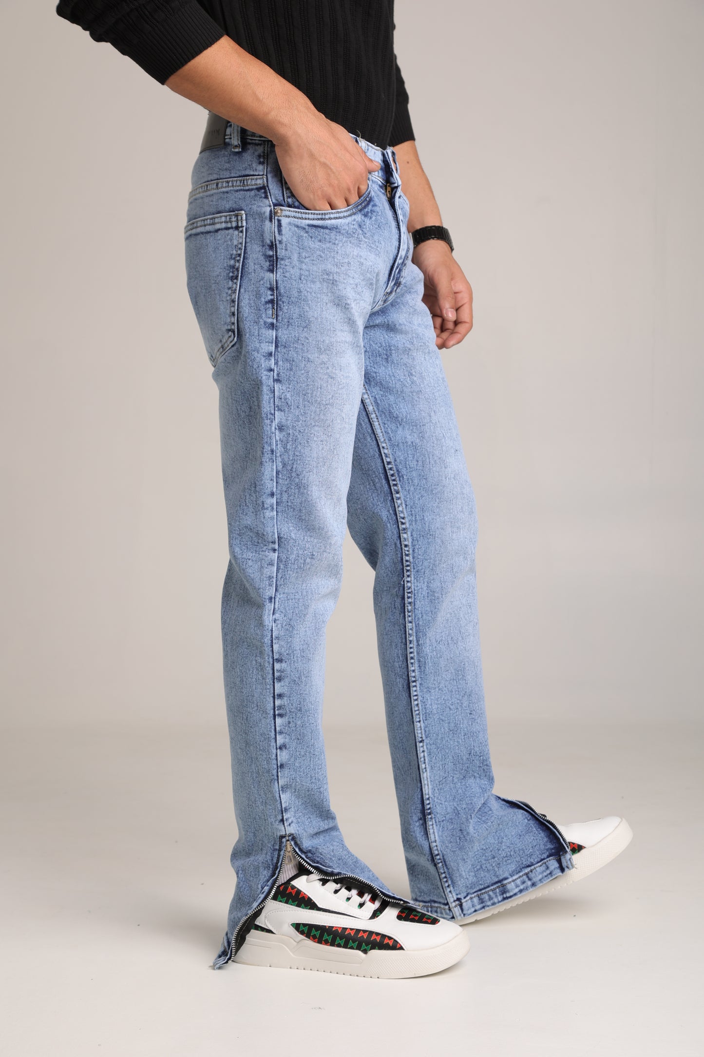 Men's Light Wash Straight Fit Zipper Jeans