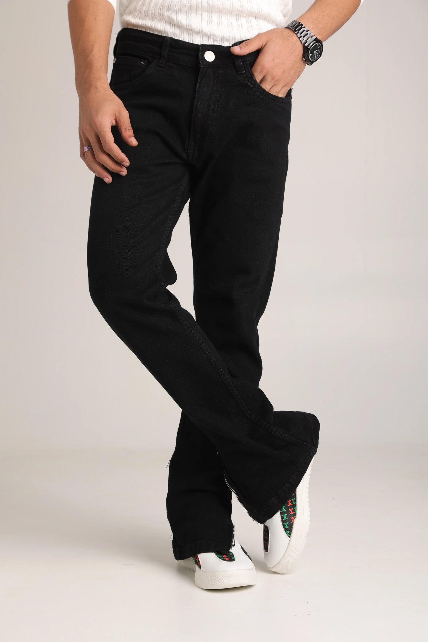 Men’s Straight Fit Bottom Jeans – Classic Black