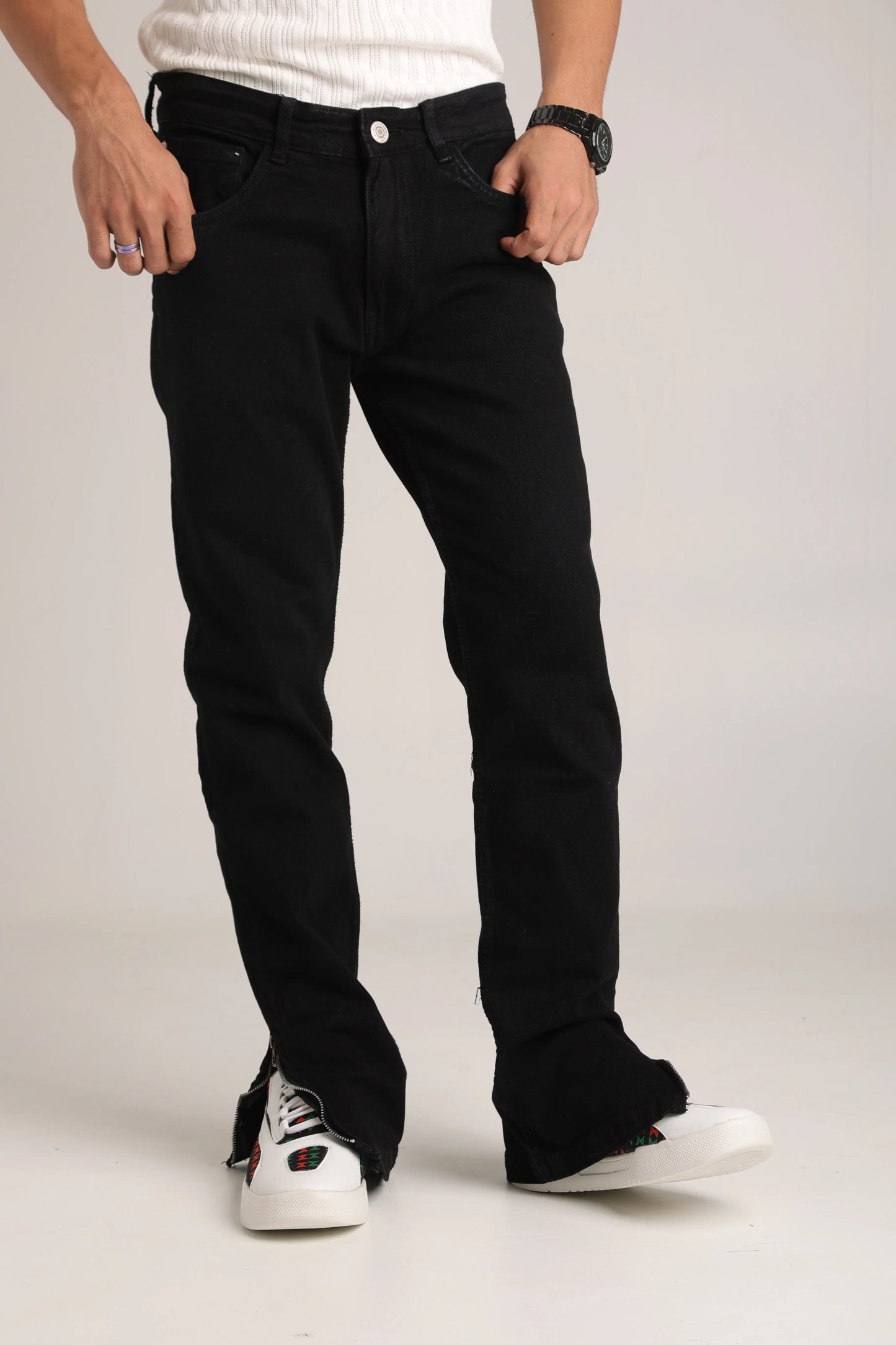 Men’s Straight Fit Bottom Jeans – Classic Black